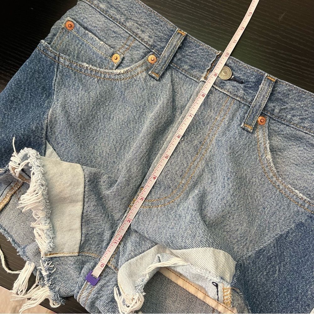 ✨ Levi’s Patchwork 501 Altered‎ Denim Shorts Button Fly 27 - Picture 11 of 12